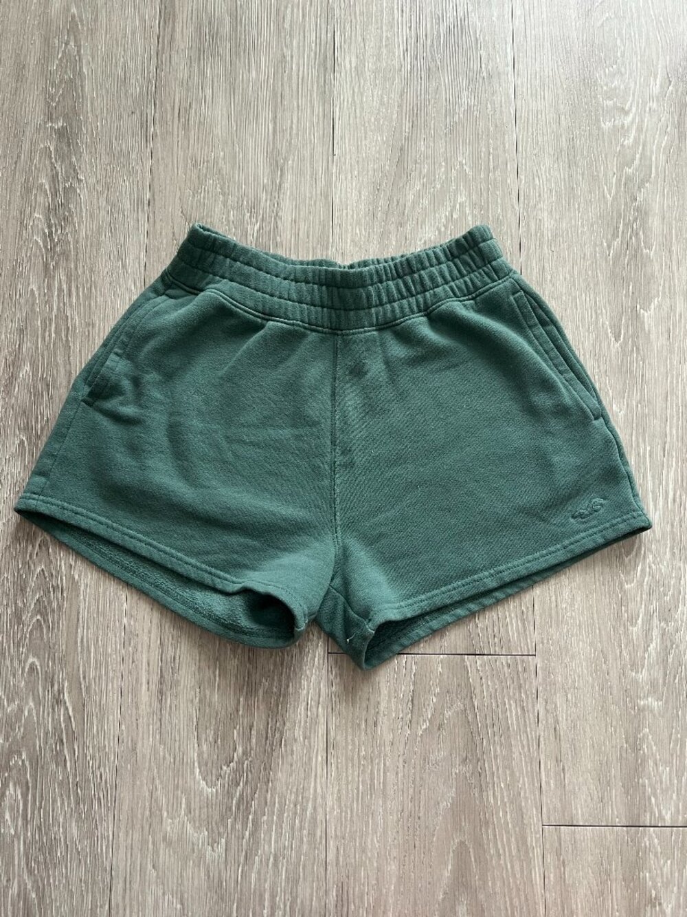 Hollister Hunter Green High Waisted Lounge Shorts Size XS Soft Casual Shorts